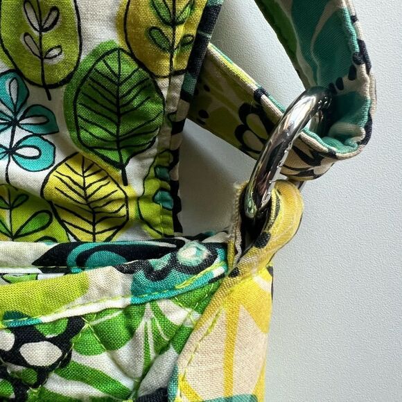Vera Bradley Crossbody Bag. Medium. Excellent Used Condition. - Picture 11 of 11